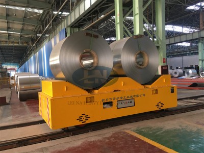 Низьковольтне залізничне перевезення