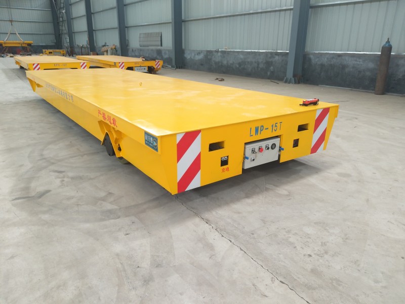 15-тонний безпілотний електричний трансферний вагон